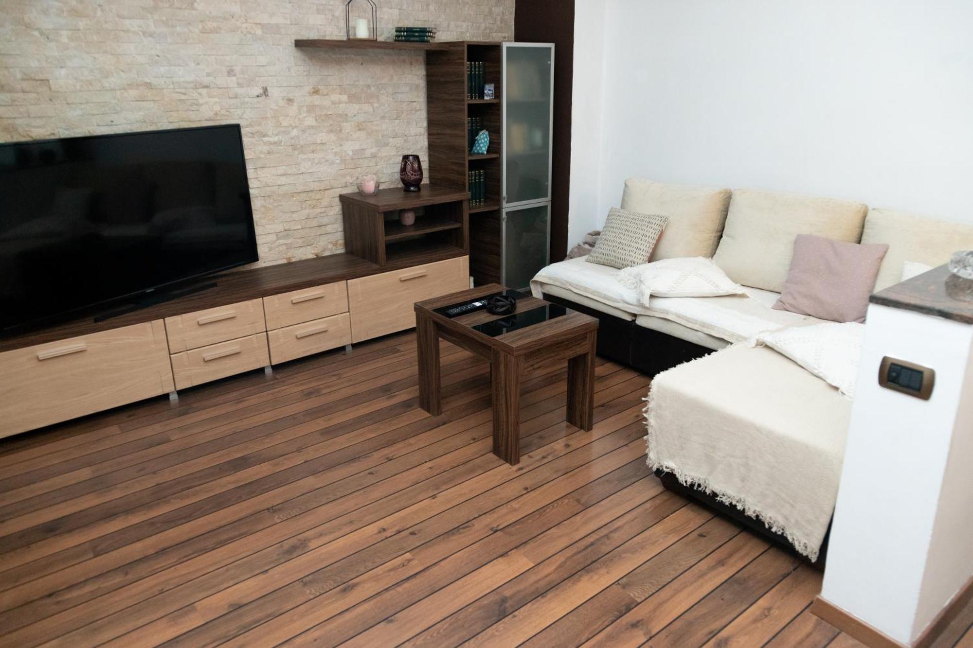 Apartament Central 1 ドロベタ＝トゥルヌ・セヴェリン エクステリア 写真